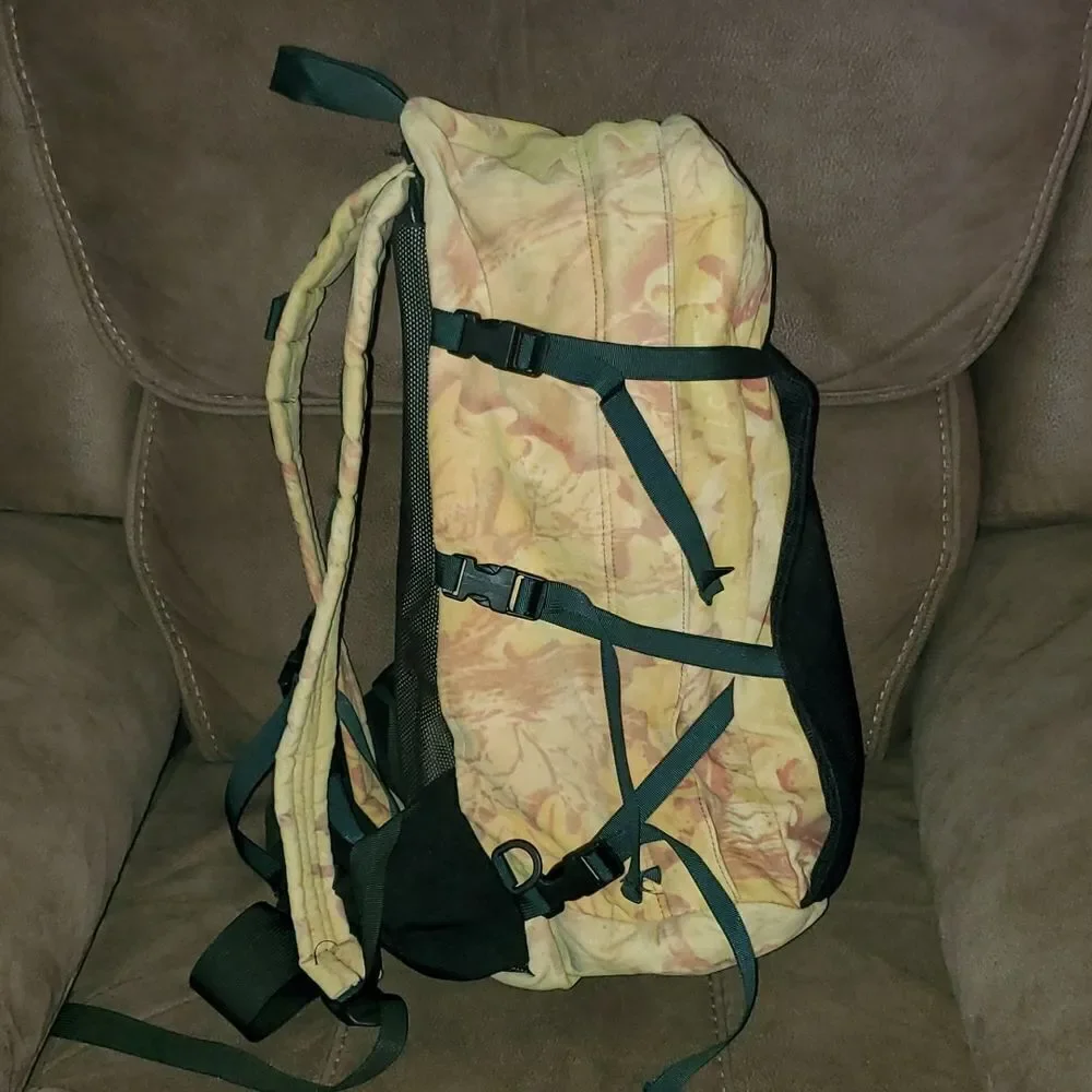 Vintage Bridger Mountain Internal Frame Backpack Daypack Camo Hiking Hunting